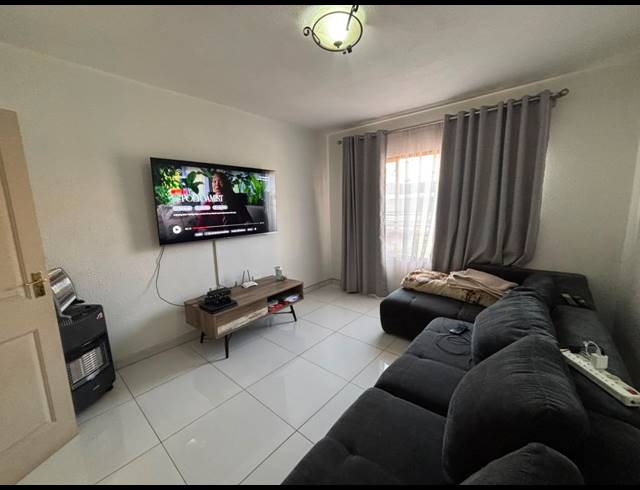 4 BEDROOM HOUSE FOR SALE IN HELDERWYK